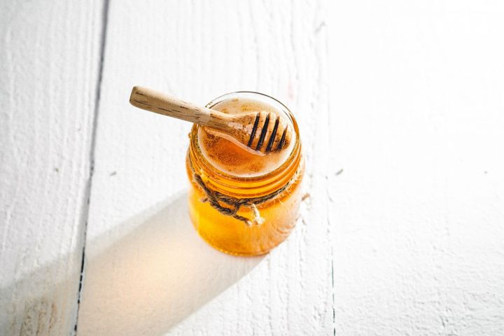 Как быстро проверить мед на подделку: самые доступные способы