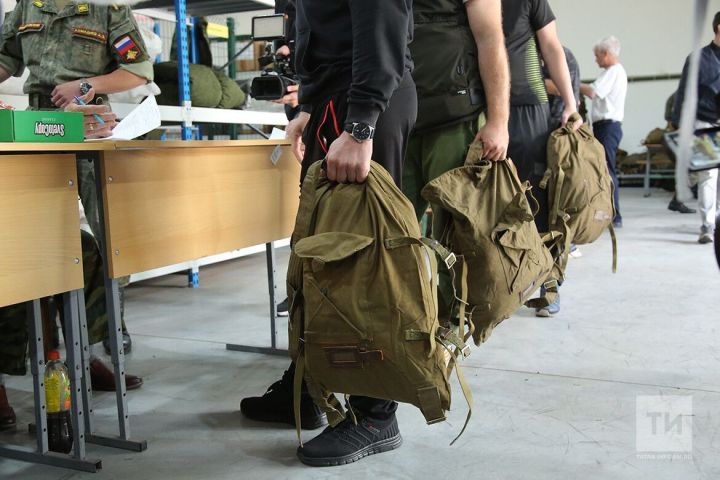 В Аксубаеве организуют новый сбор: мобилизованным нужны рации, спальные мешки и тактические рюкзаки