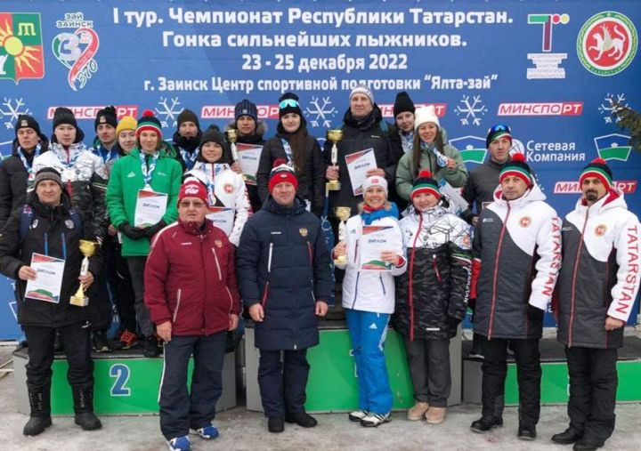 Аксубаевская команда лыжников завоевала серебряный кубок чемпионата РТ