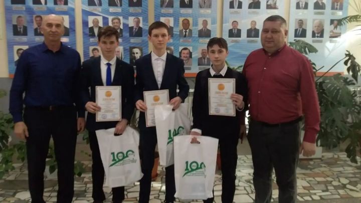 Школьники Аксубаевского района стали победителями республиканской олимпиады юных изобретателей «Моя малая Родина»