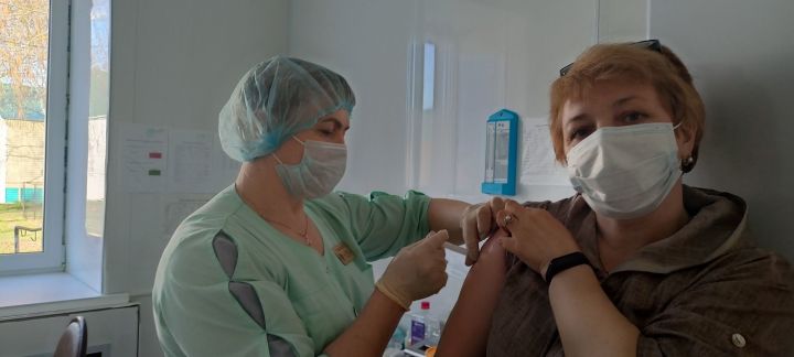 В Аксубаевской  ЦРБ ревакцинируют жителей района, готовясь к коронавирусу-«невидимке»