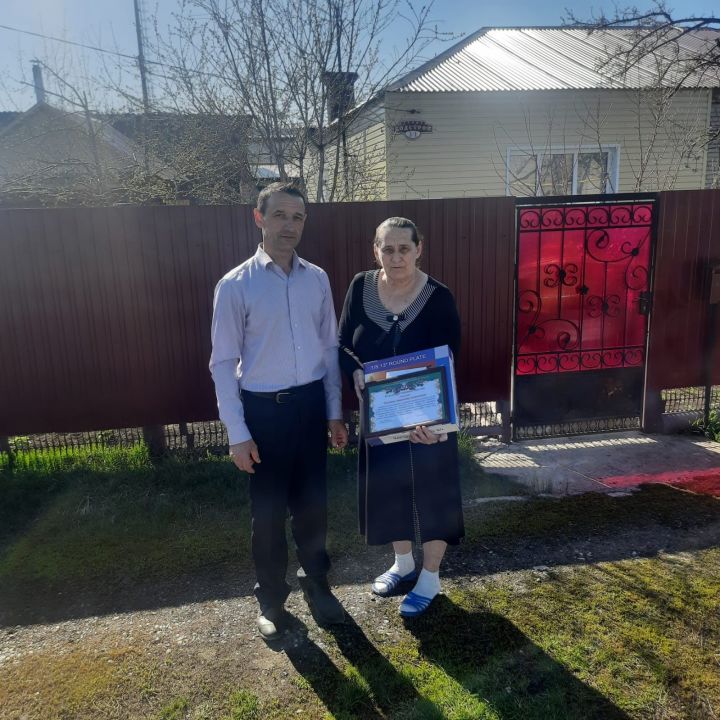 Жительница Аксубаевского района за помощь родной деревне удостоилась награды