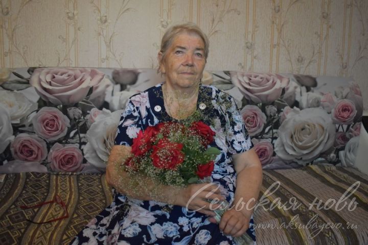 Аксубаевский ветеран 40 лет преподавала математику в одной школе