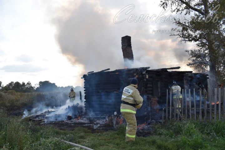 Причинами пожаров в Аксубаевском районе стала печь