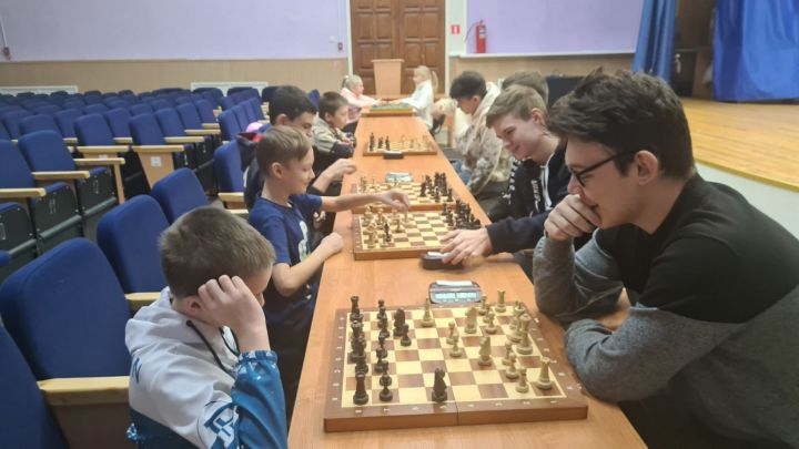 Аксубаевские юные шахматисты и шашисты сразились на первенстве района