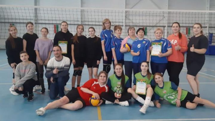 Волейболистки Аксубаевского техникума стали лидерами районных соревнований