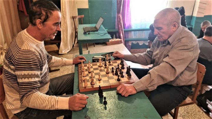 Алексеевцы провели первый шахматный турнир