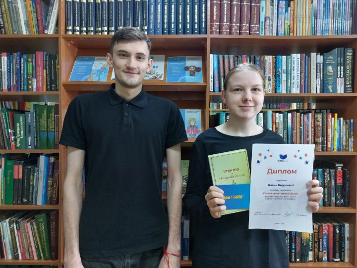 Юный читатель Кривоозерской библиотеки лучше всех продекламировала стихи в проекте «Литерафон»