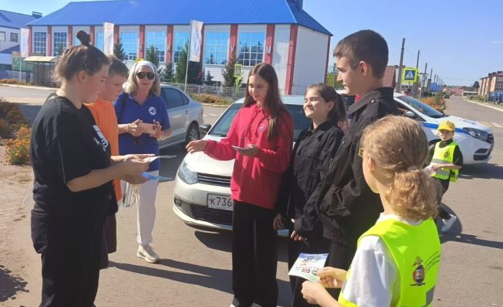 В рамках месяца противодействия экстремизму в школе поселка прошла акция