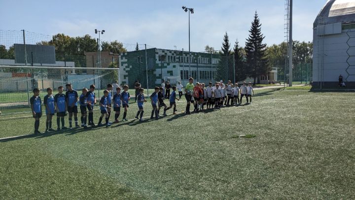 Аксубаевские футболисты одержали победу над нижнекамцами