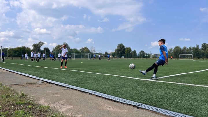Команда «Аксу» победила заинский «Барс»