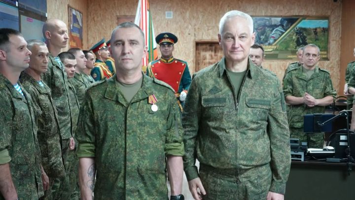 Аксубай сугышчысына РФ оборона министры дәүләт бүләге тапшырылды