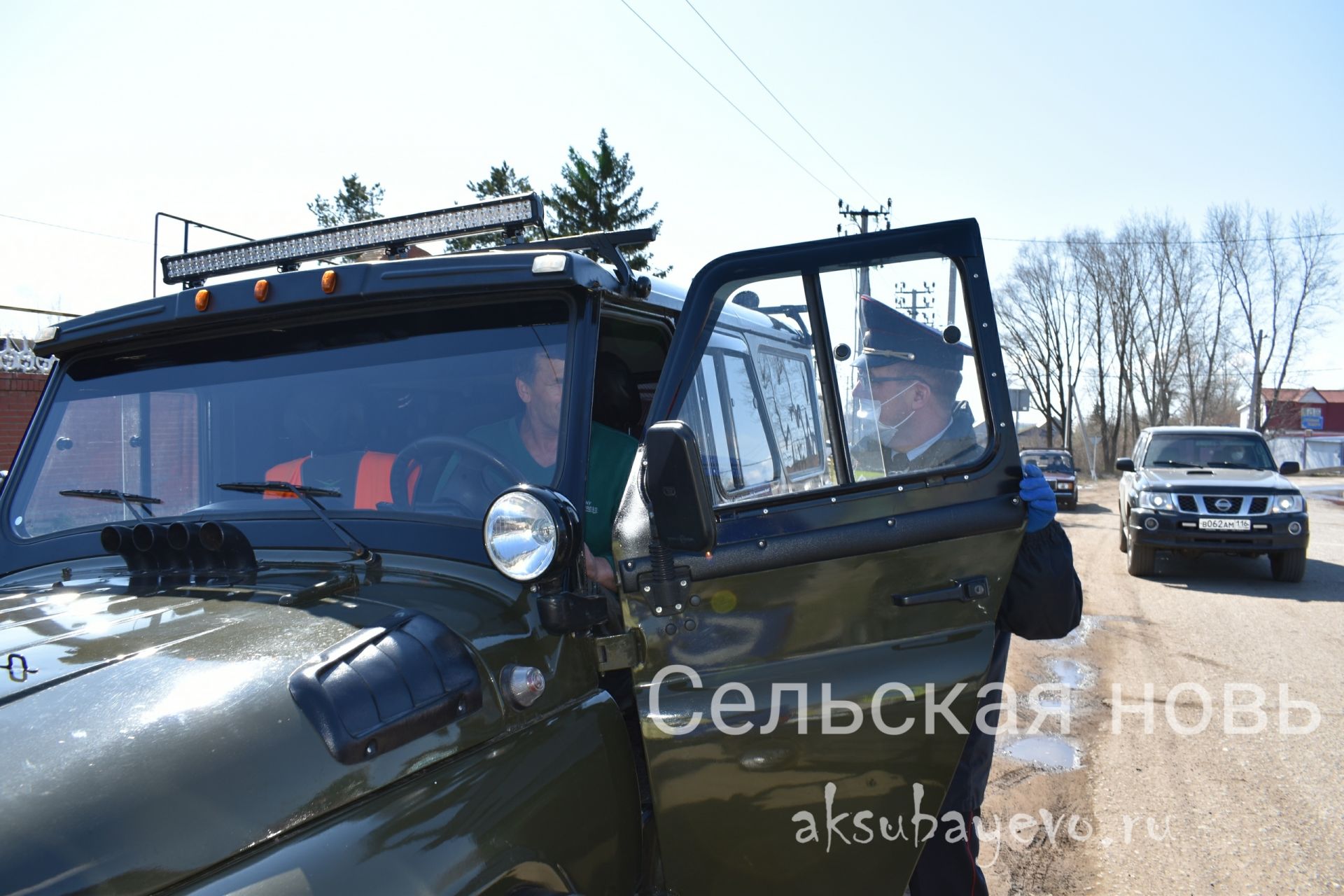 Полицейские патрули в Аксубаеве проверяют основания выхода из дома и посещение кладбищ