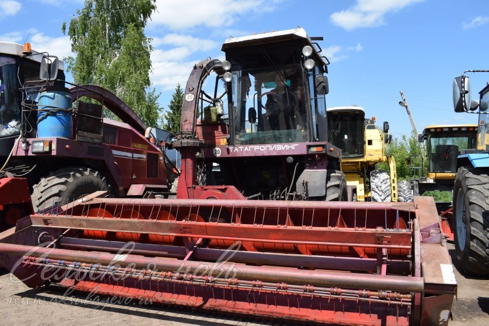 В Аксубаевском районе к заготовке кормов техника готова