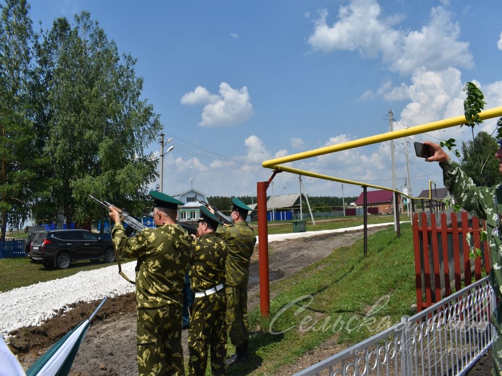 В Новом Чувашском Адаме открыли мемориал воинской славы