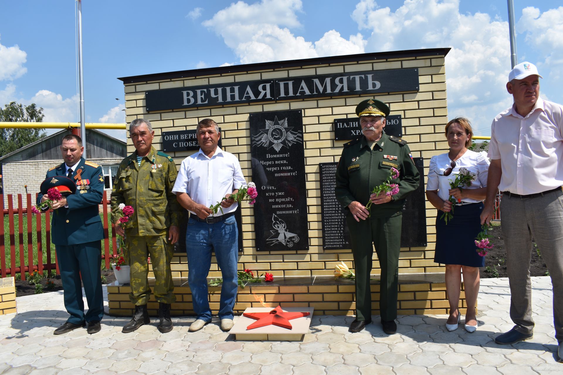 В Новом Чувашском Адаме открыли мемориал воинской славы