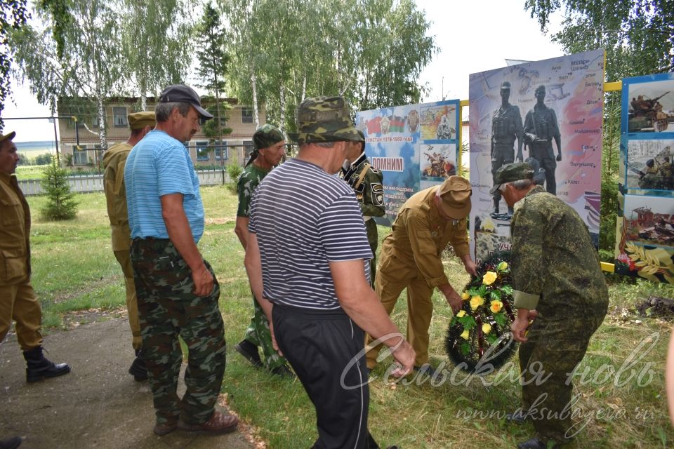 Сугыш хәрәкәтләре ветераннары иптәшләрен искә алдылар