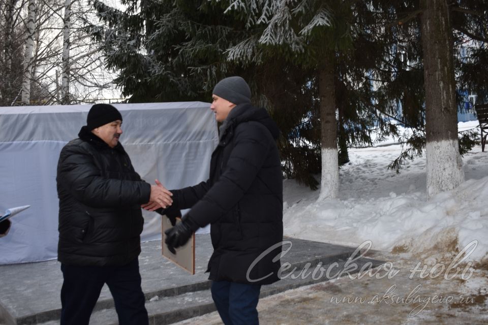 В Аксубаевском районе открыли памятник погибшим в СВО, Афганистане и Чечне
