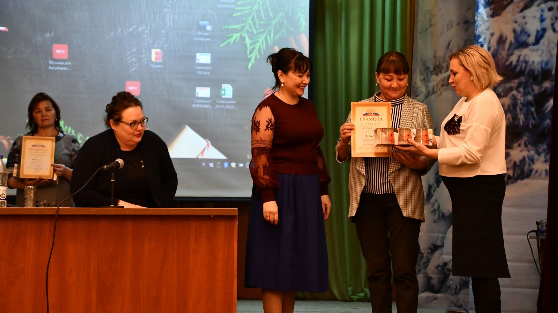 В Аксубаевском районе определены победители «Театральной осени»