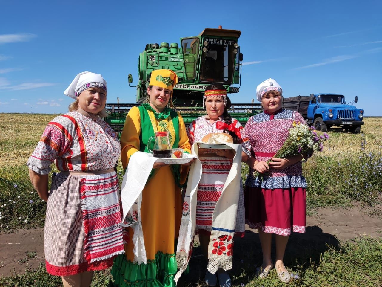 Аксубаевских хлеборобов вдохновляют песнями