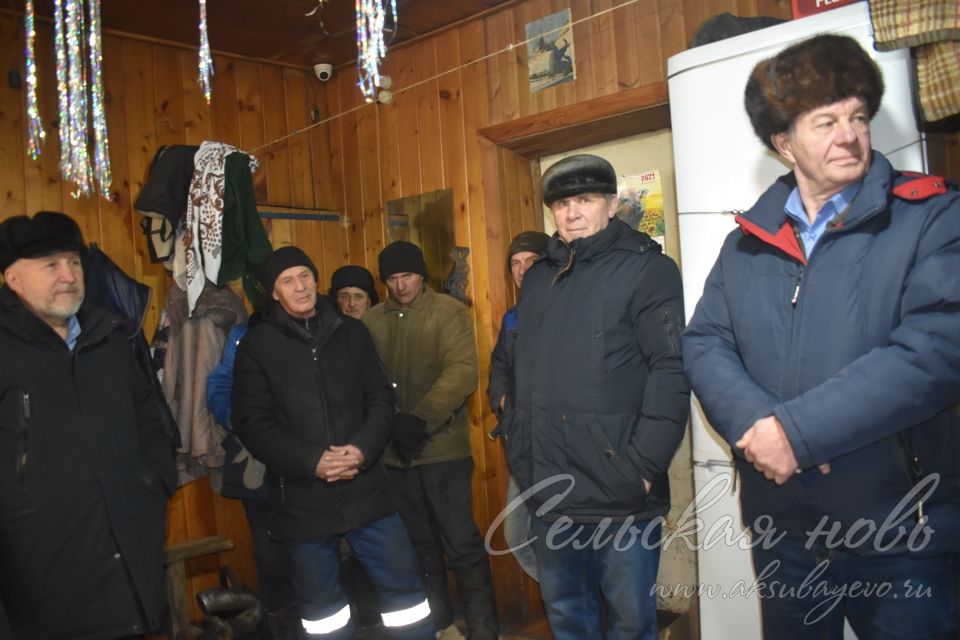 Үз хезмәтләре белән авылны сакларга һәм үстерергә ярдәм итәләр