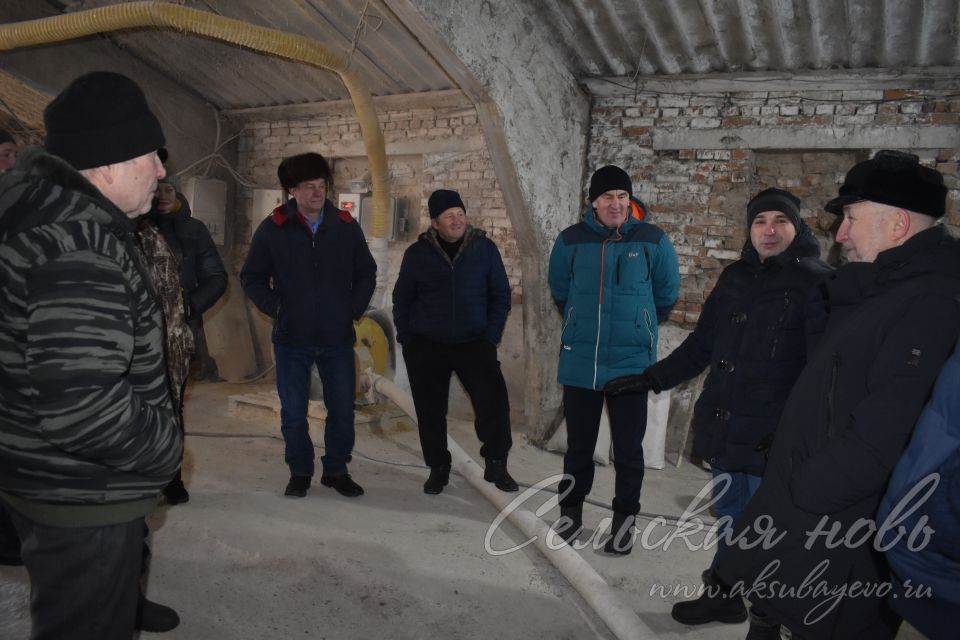 Үз хезмәтләре белән авылны сакларга һәм үстерергә ярдәм итәләр