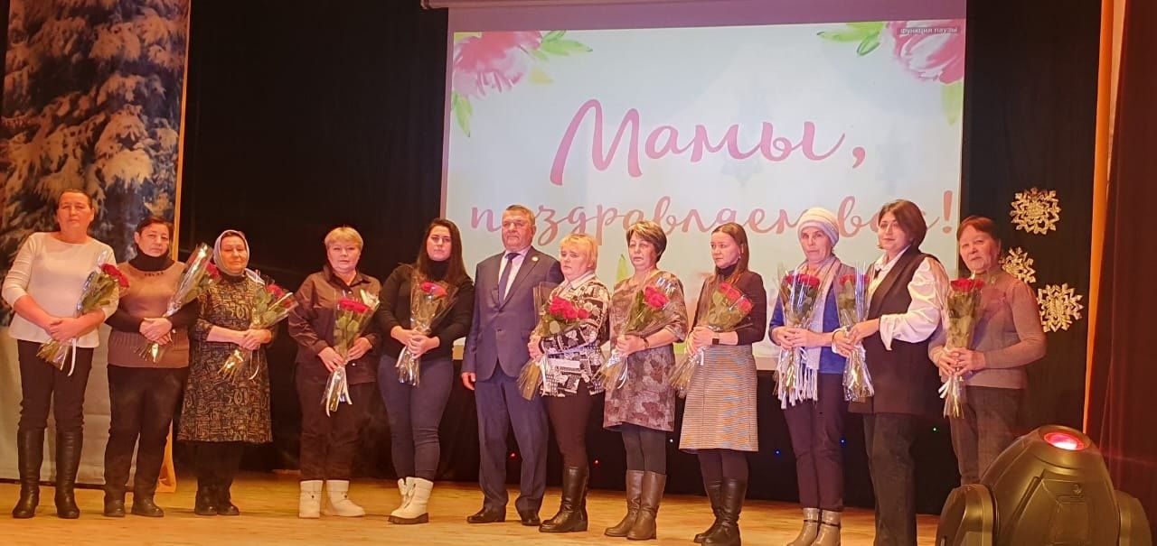 В Аксубаеве посвятили торжество любимым мамам