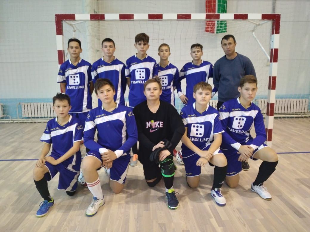 Аксубаевская футбольная команда стала вторым призером зонального первенства