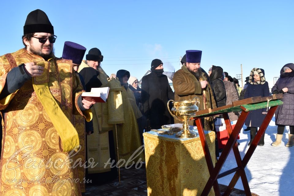 Аксубай районында төзелеп килүче бинаның гөмбәзен һәм тәреләрен изгеләндерделәр