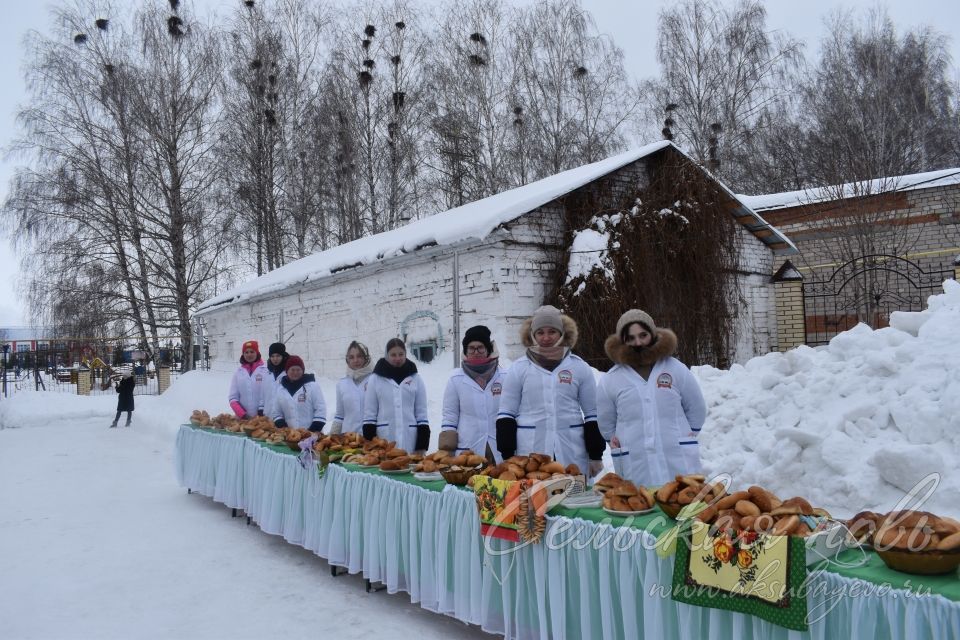 Аксубай үзенең тәхет бәйрәмен билгеләп үтте