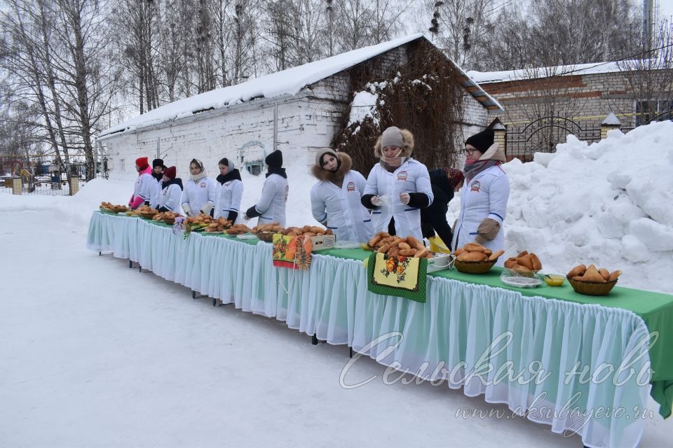 Аксубай үзенең тәхет бәйрәмен билгеләп үтте