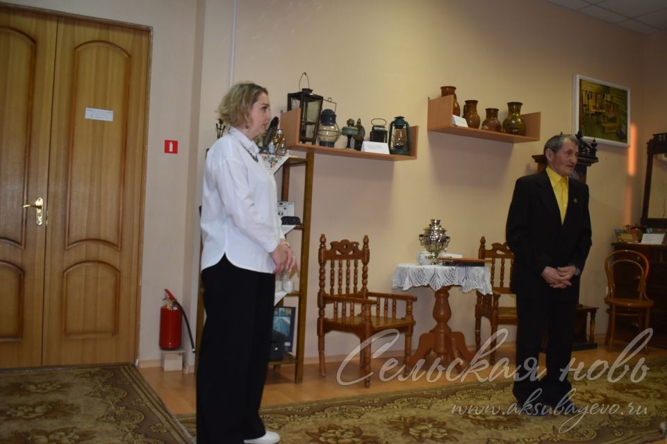 В аксубаевском музее открылась выставка картин Геннадия Золина
