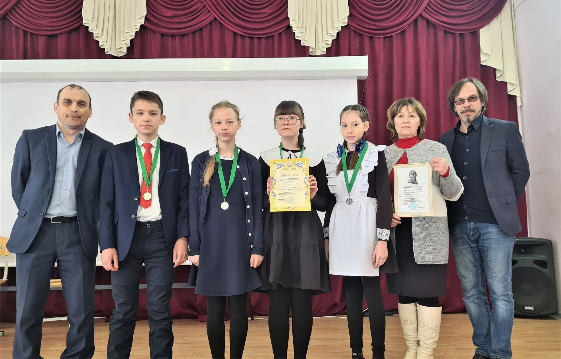 Аксубаевские школьники состязались в знании истории