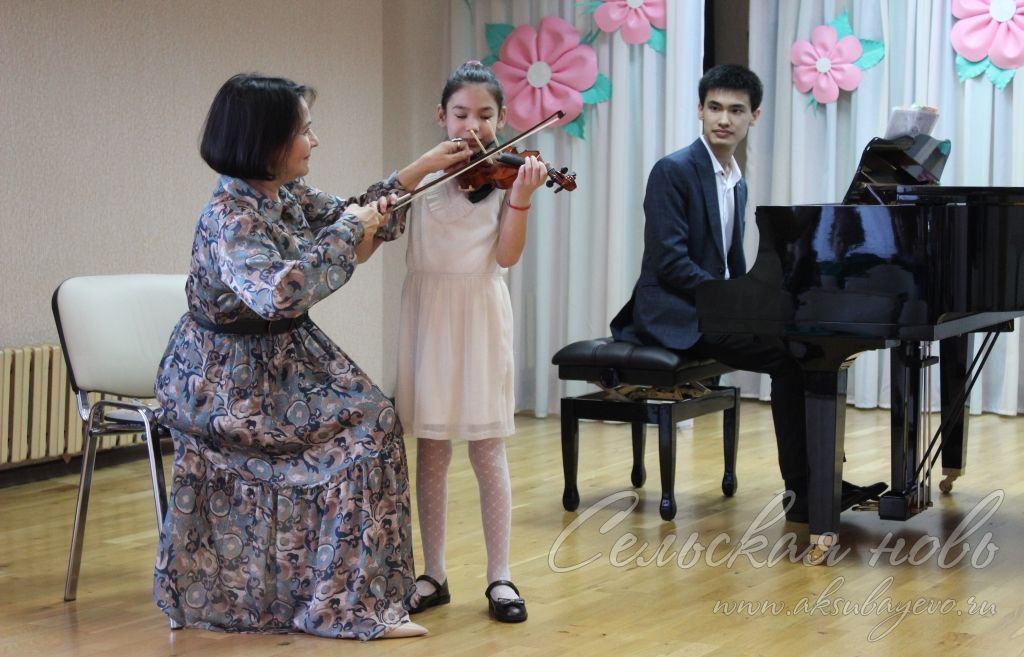 Они не видят этот мир, но чувствуют музыку: РОД «Татарстан - новый век» привезли в Аксубаево проект для детей с ОВЗ