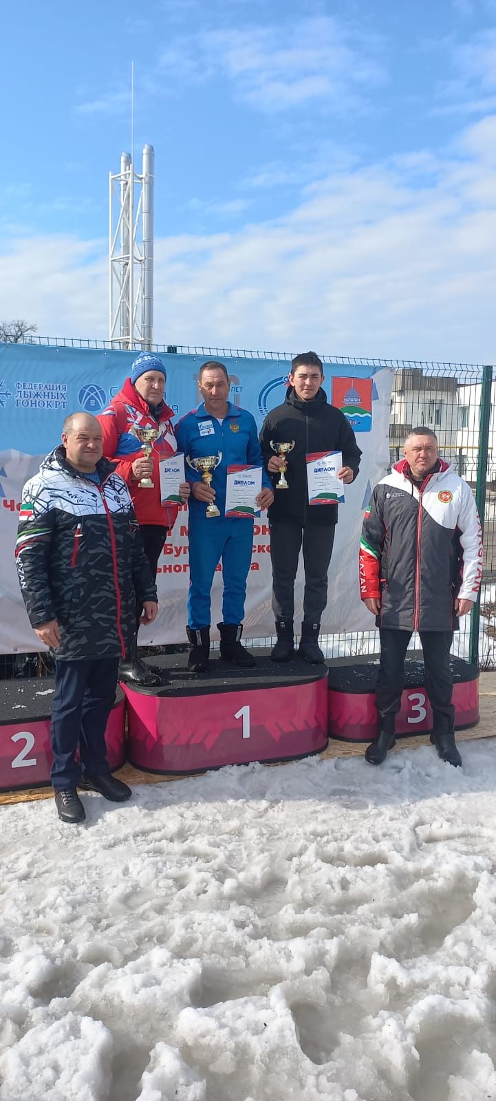 Аксубаевские лыжники стали первыми в лыжном марафоне