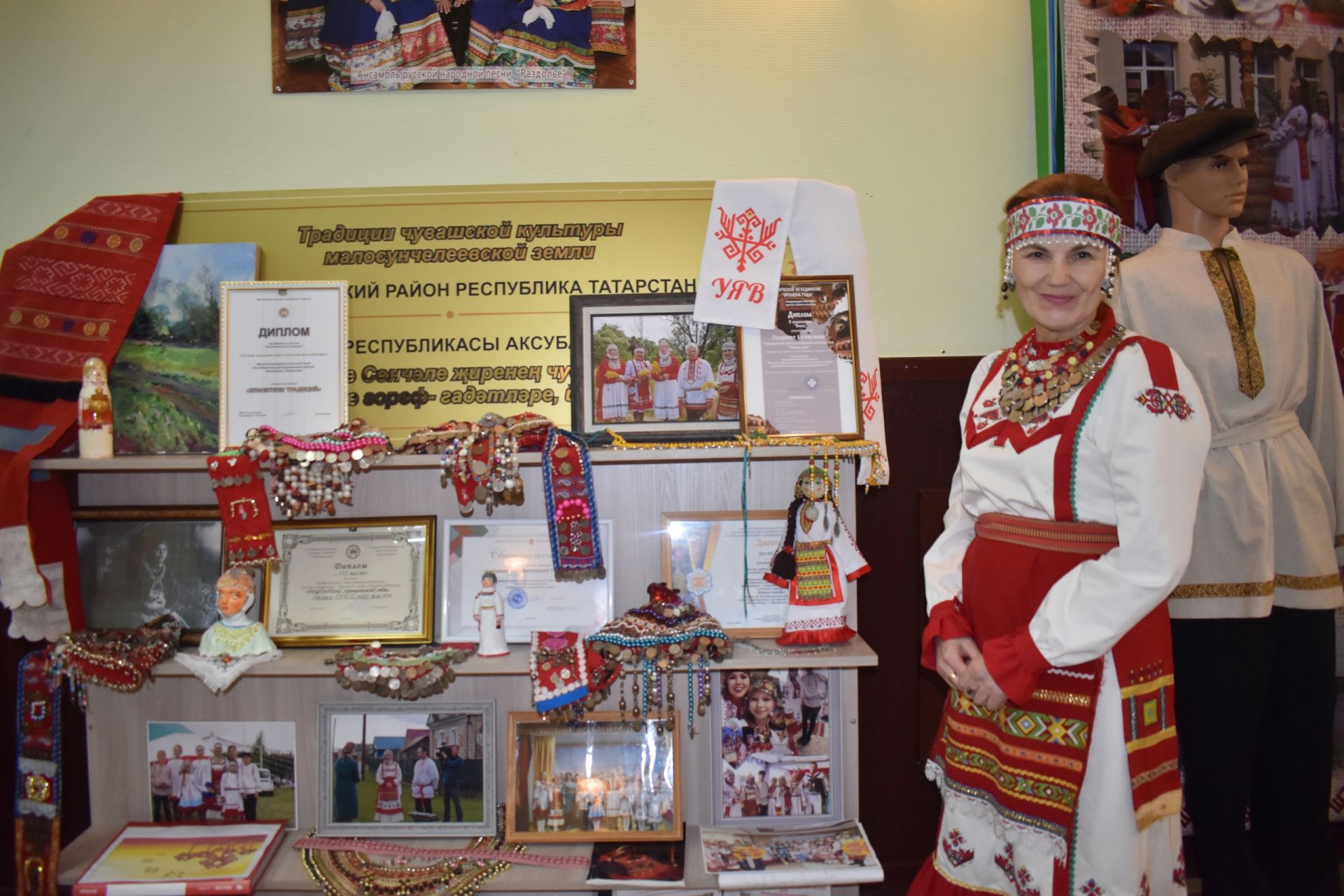 Күргәзмәдә милли мирасны саклап калуны күрсәттеләр