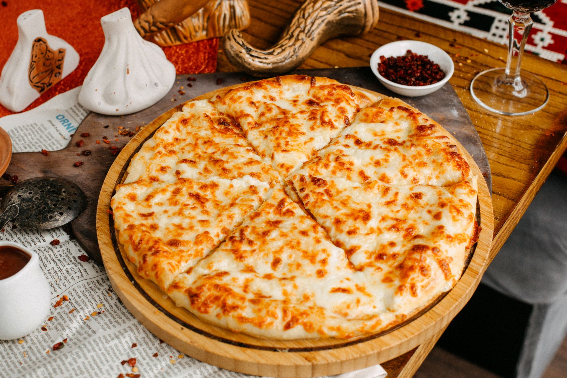 Самое популярное блюдо грузинской кухни: Рецепт вкусного хачапури