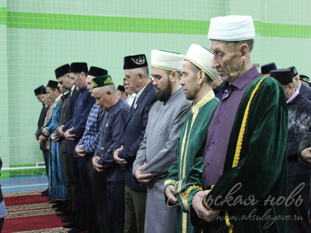 Муфтий Татарстана побывал с визитом в Аксубаеве и принял участие в районном ифтаре