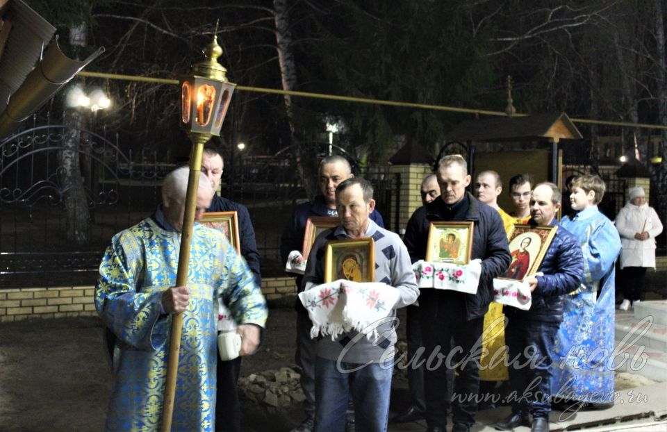Аксубай районының православие динен тотучылары Пасха бәйрәмен гыйбадәтханәдә каршы алдылар