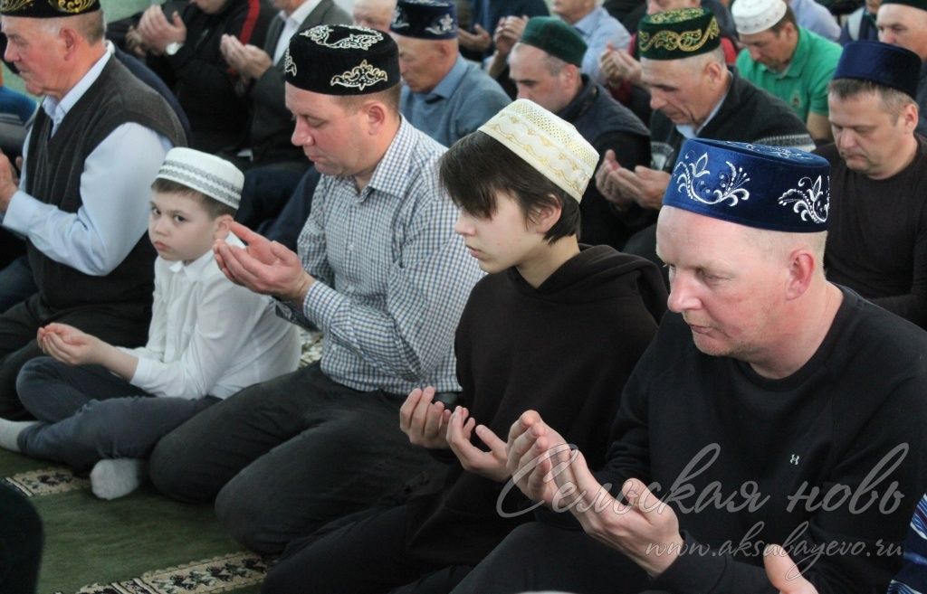 В мечетях Аксубаевского района прошли праздничные богослужения по случаю Ураза байрам