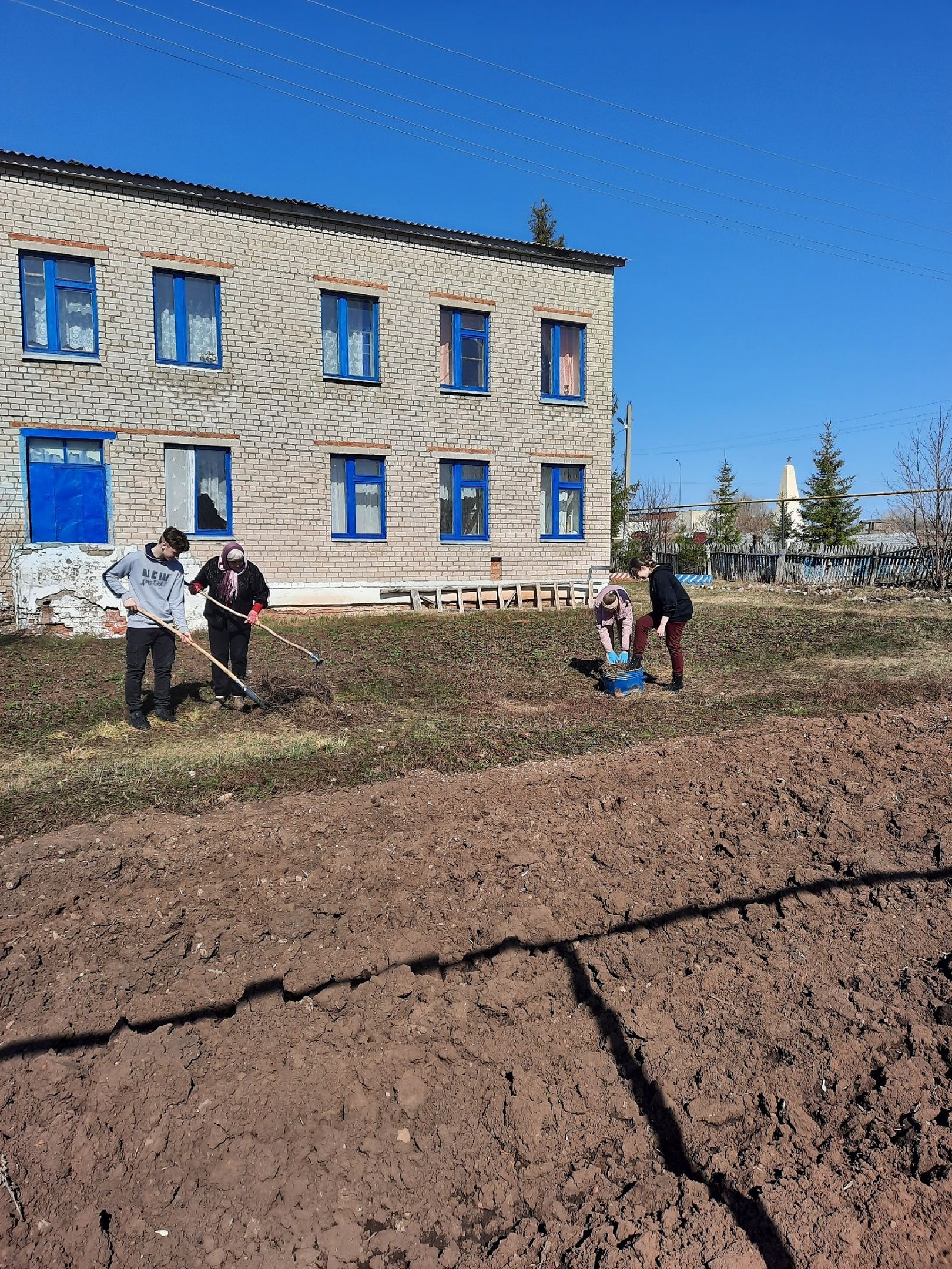 В районе продолжается акция «Эковесна-2023»