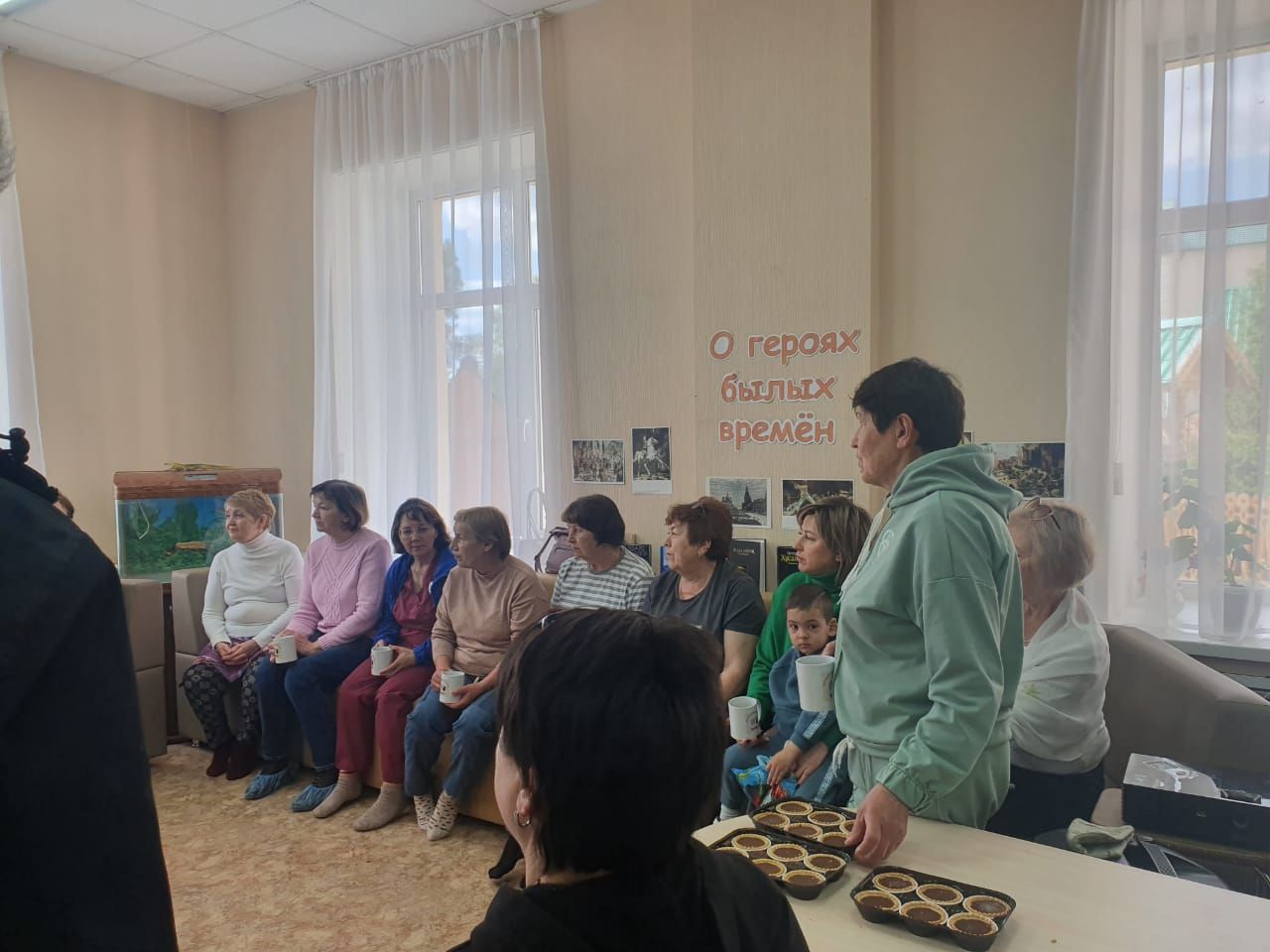 В Аксубаеве встретились волонтеры и воин СВО
