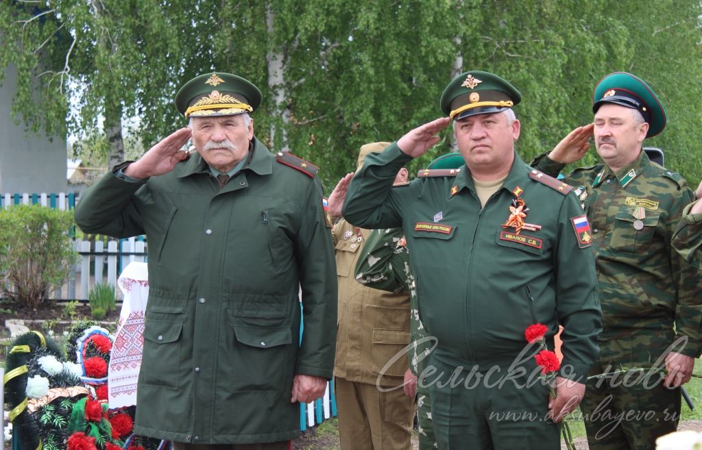 В честь 78-ой годовщине Победы в Аксубаевском районе открыли обелиск павшим землякам