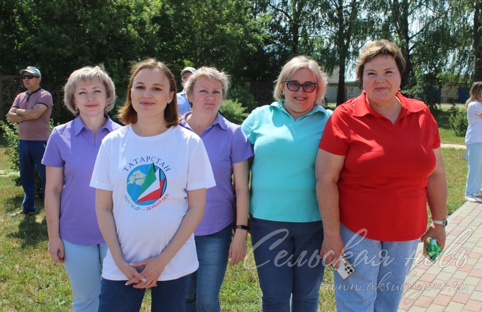 Балачак бәйрәме: җәйнең беренче көнендә шатлык һәм күңел ачу