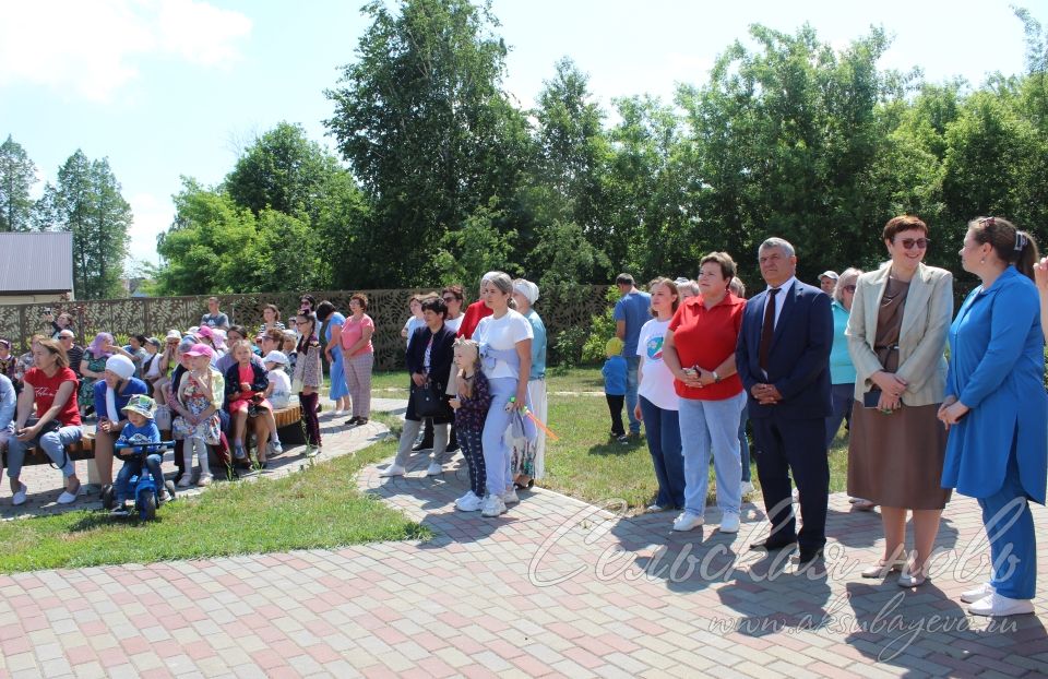 Балачак бәйрәме: җәйнең беренче көнендә шатлык һәм күңел ачу