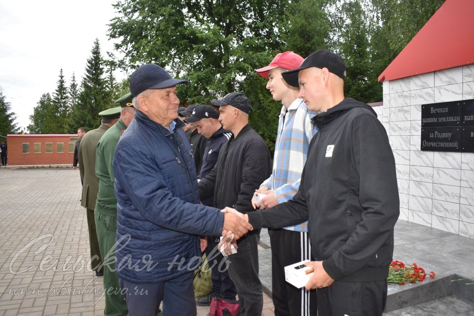 Аксубаевские юноши отправились познавать военную науку