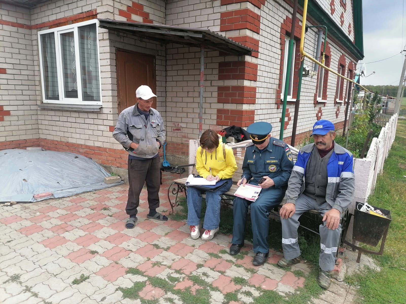 В Аксубаевском районе проходят профилактические обходы семей