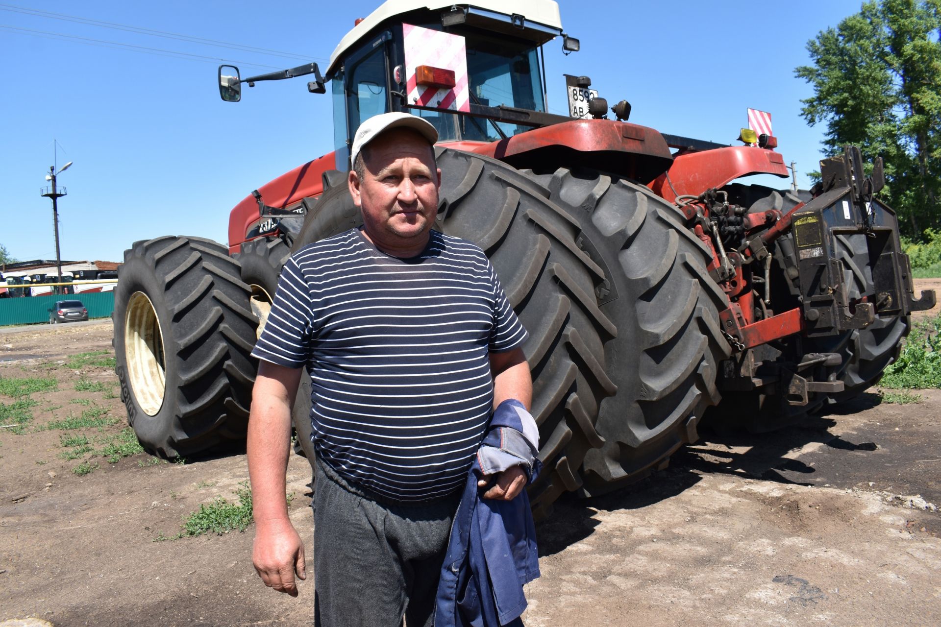 Профессия земледельца перетянула в родной Аксубаевский район