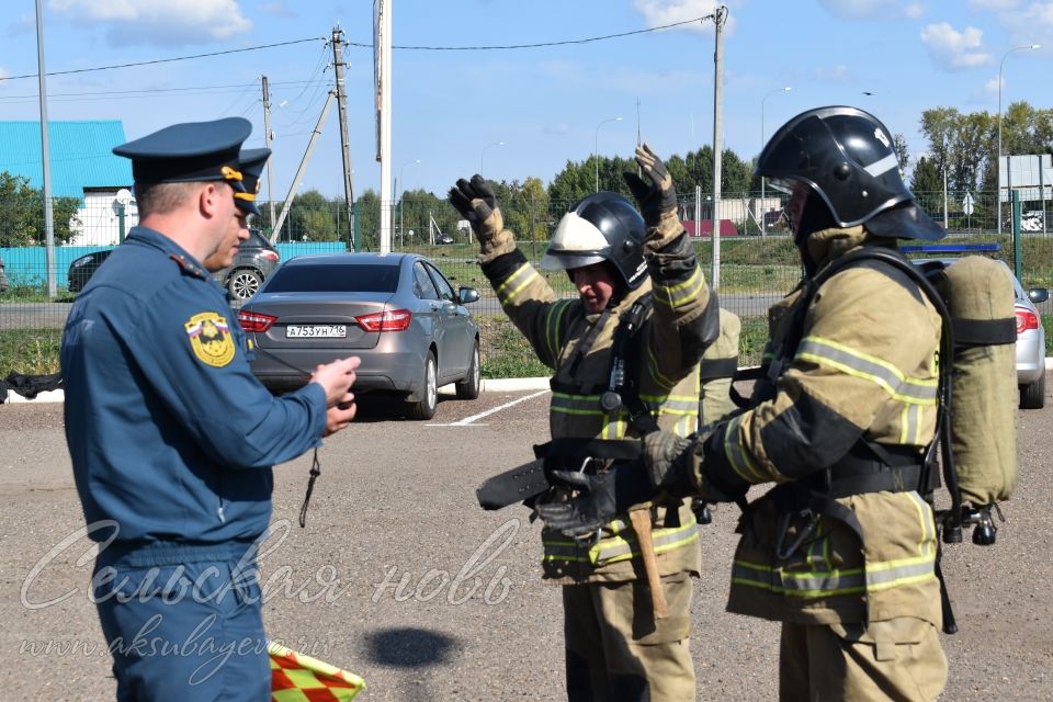 Аксубаевские спасатели стали победителями соревнований по пожарному многоборью