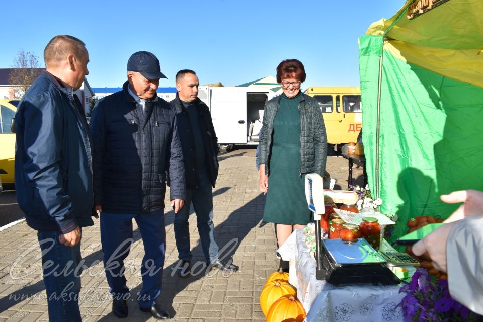 Аксубаевская сельхозярмарка собрала весь район